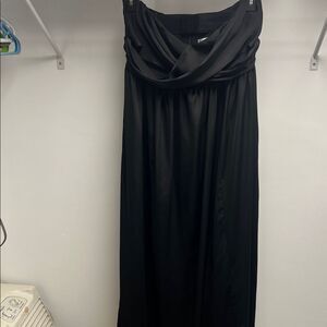 Tevolio Elegant Black Gown
